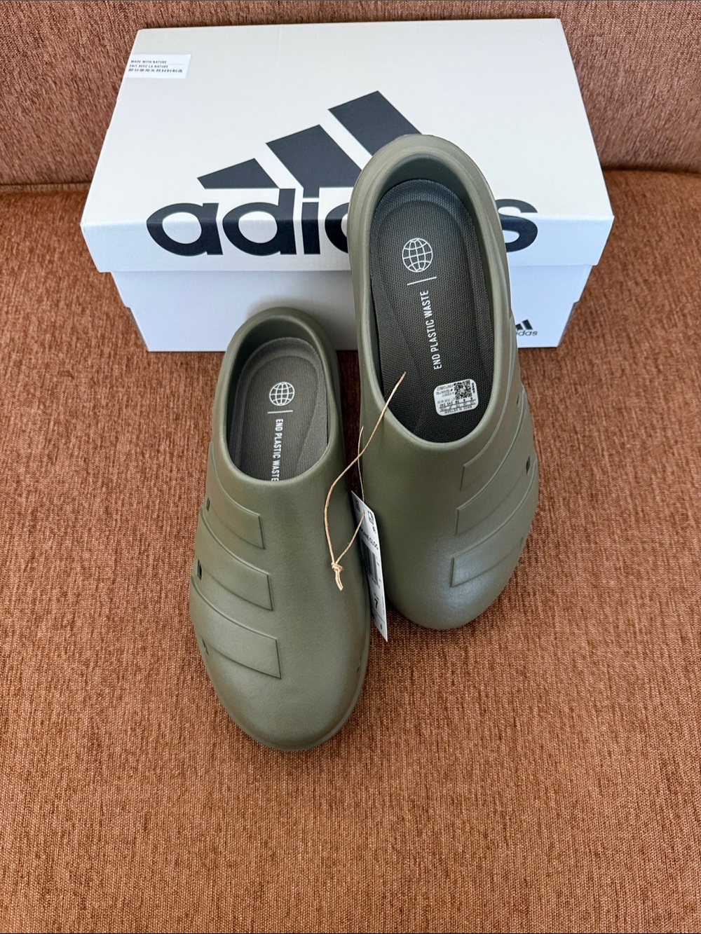Adidas Adicane Unisex Clog (women’s size  7 & men 6)